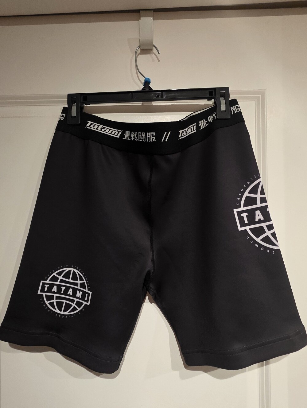 Mens Tatami Fightwear HYPE VT Shorts, Black XL